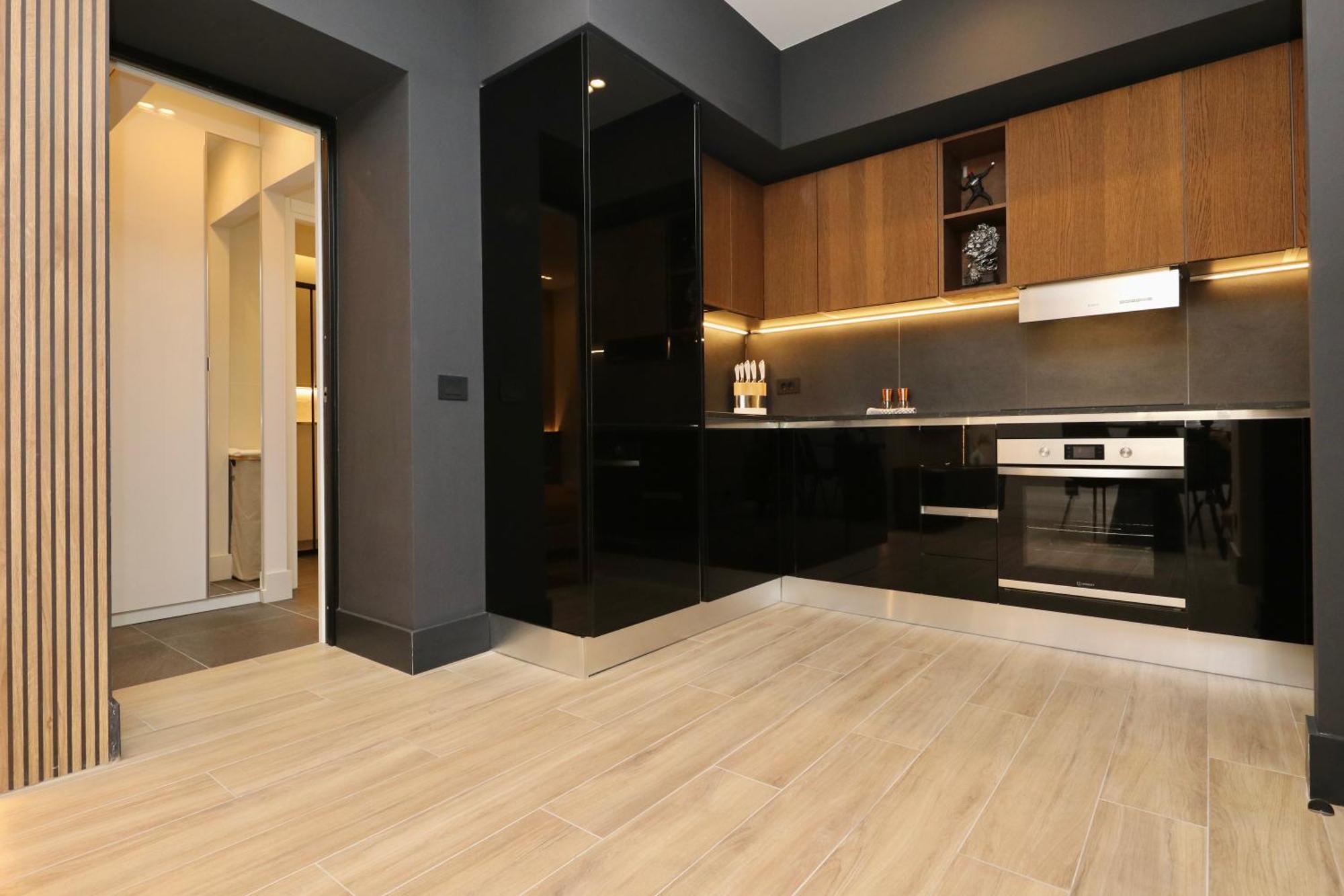 Superior Luxurious Romantic Getaway - Historical Centre - Fully Equipped & Renovated - Garibaldi#3 * Olbia