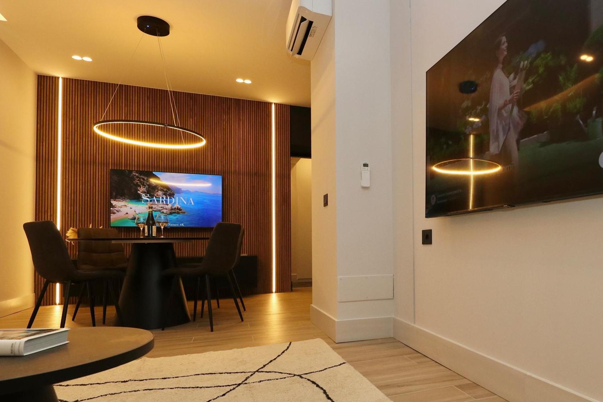 Superior Luxurious Romantic Getaway - Historical Centre - Fully Equipped & Renovated - Garibaldi#3 Appartamento *