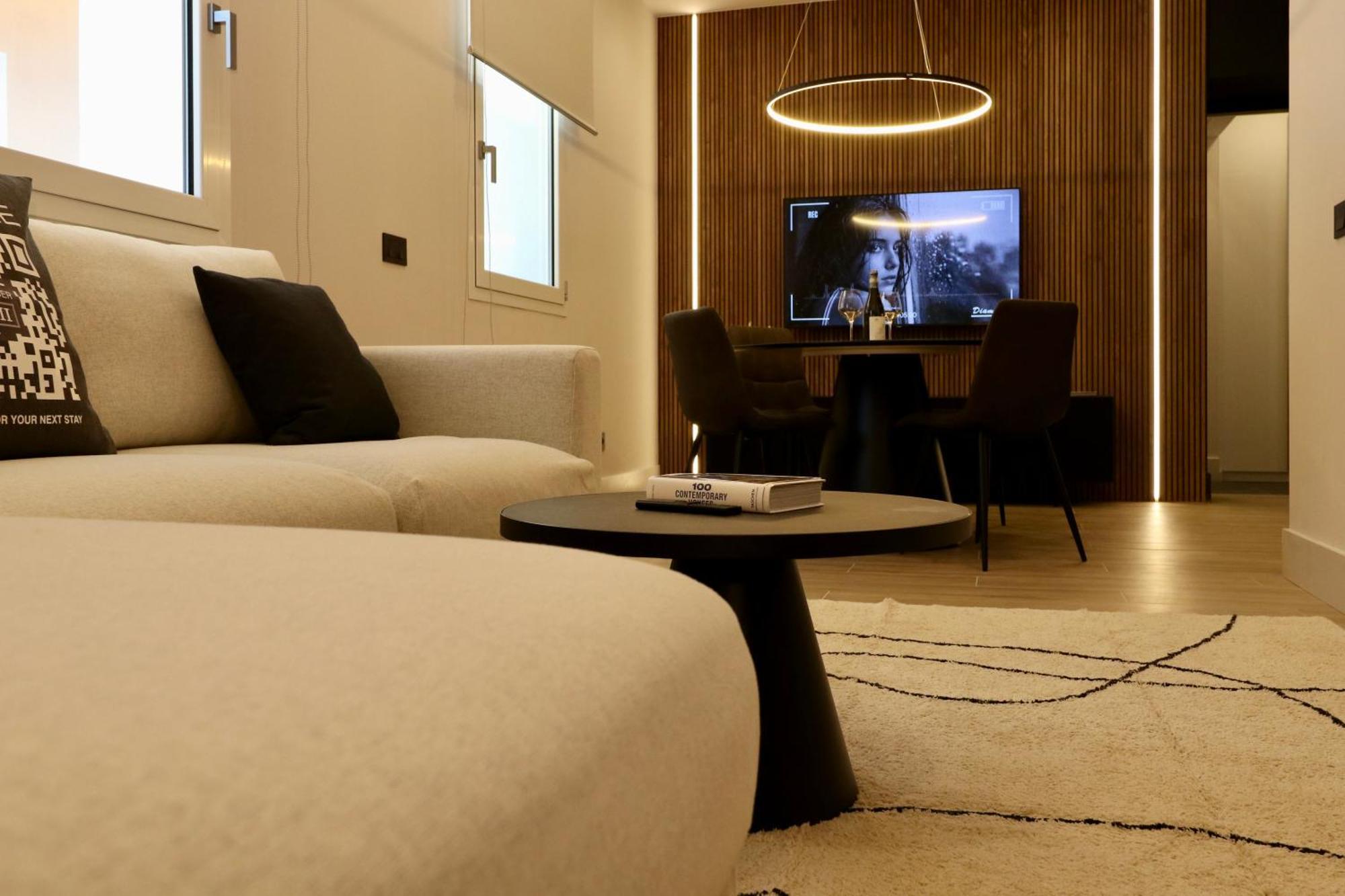 Appartamento Superior Luxurious Romantic Getaway - Historical Centre - Fully Equipped & Renovated - Garibaldi#3